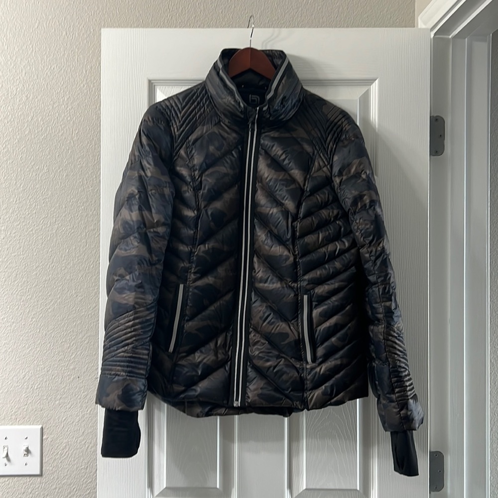 Blanc Noir puffy jacket